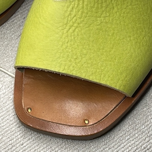 FAB HANDMADE LEATHER SLIDES - Picture 3 of 8
